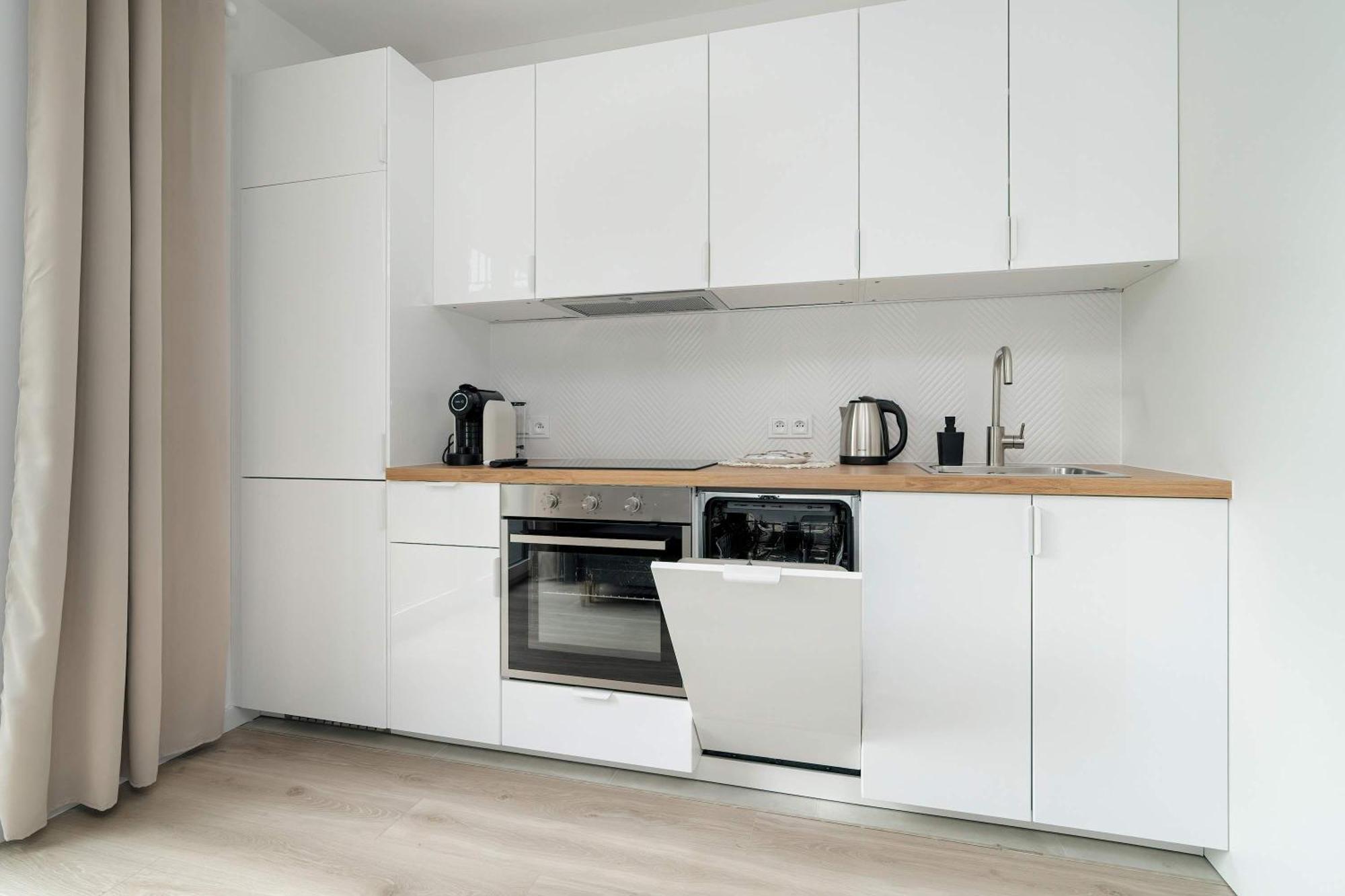 Modern Janickiego For 2 Adults And 2 Children With Parking Near Mtp By Renters Apartment Poznan